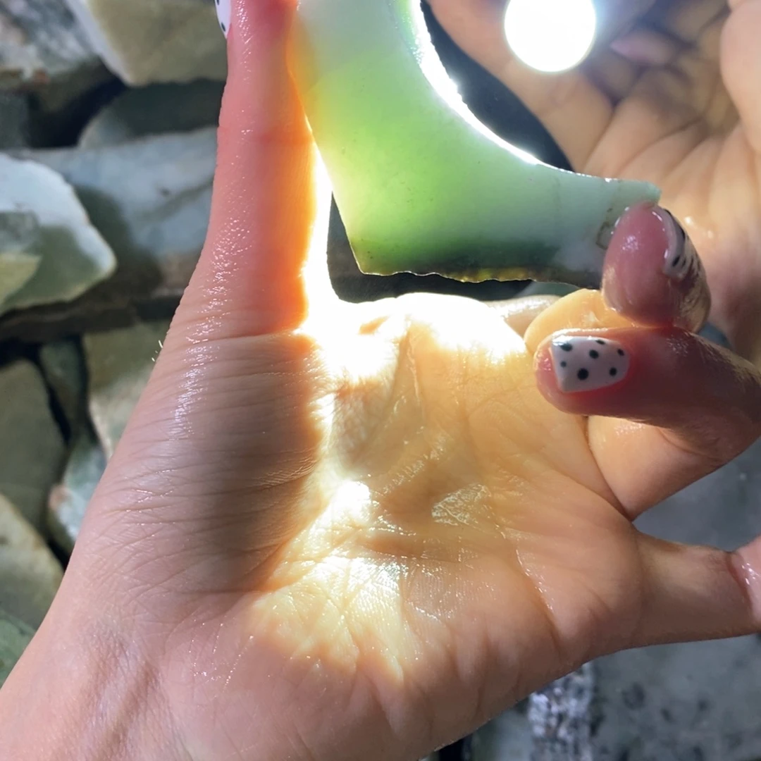 颈饰未镶嵌翡翠天然翡翠