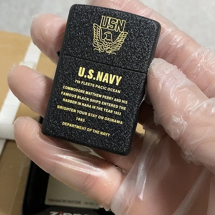 阿***胖煤油打火机整机以图片为准默认微瑕