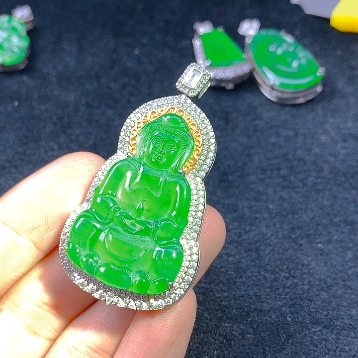 【闪购商品】翡翠未镶嵌颈饰翡翠