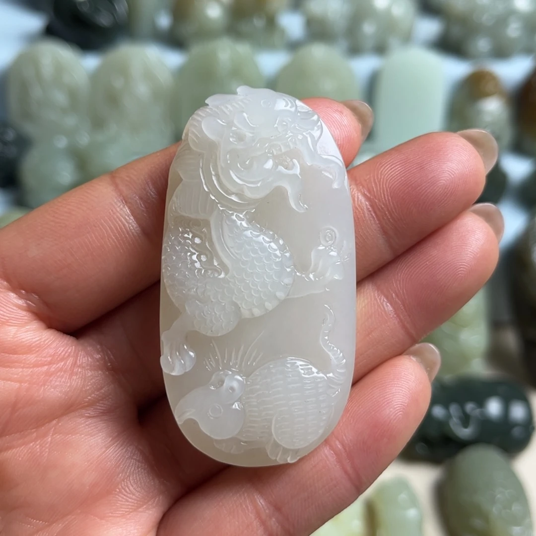 和田玉未镶嵌挂件