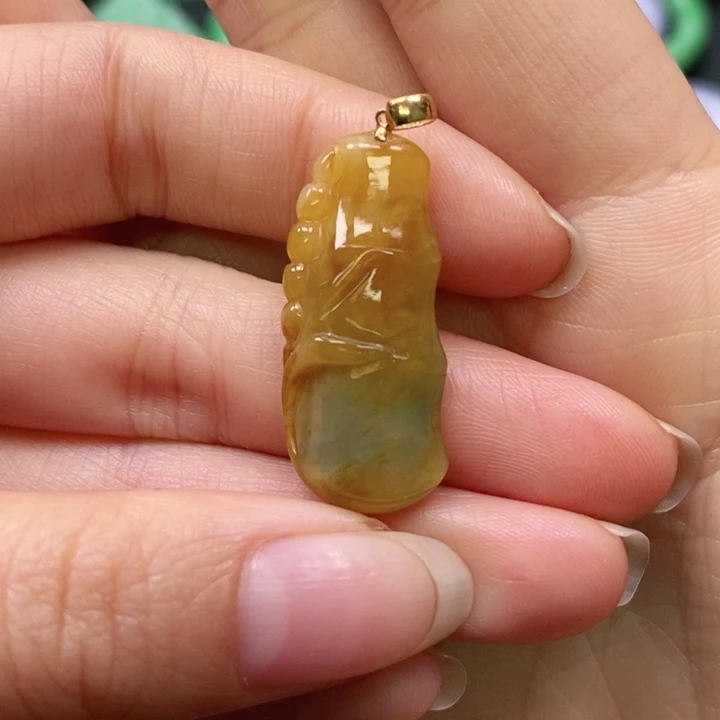 翡翠颈饰未镶嵌吊坠