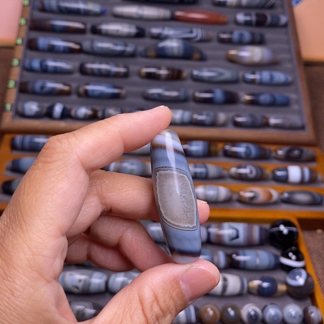 玛瑙/玉髓颈饰未镶嵌魔****J