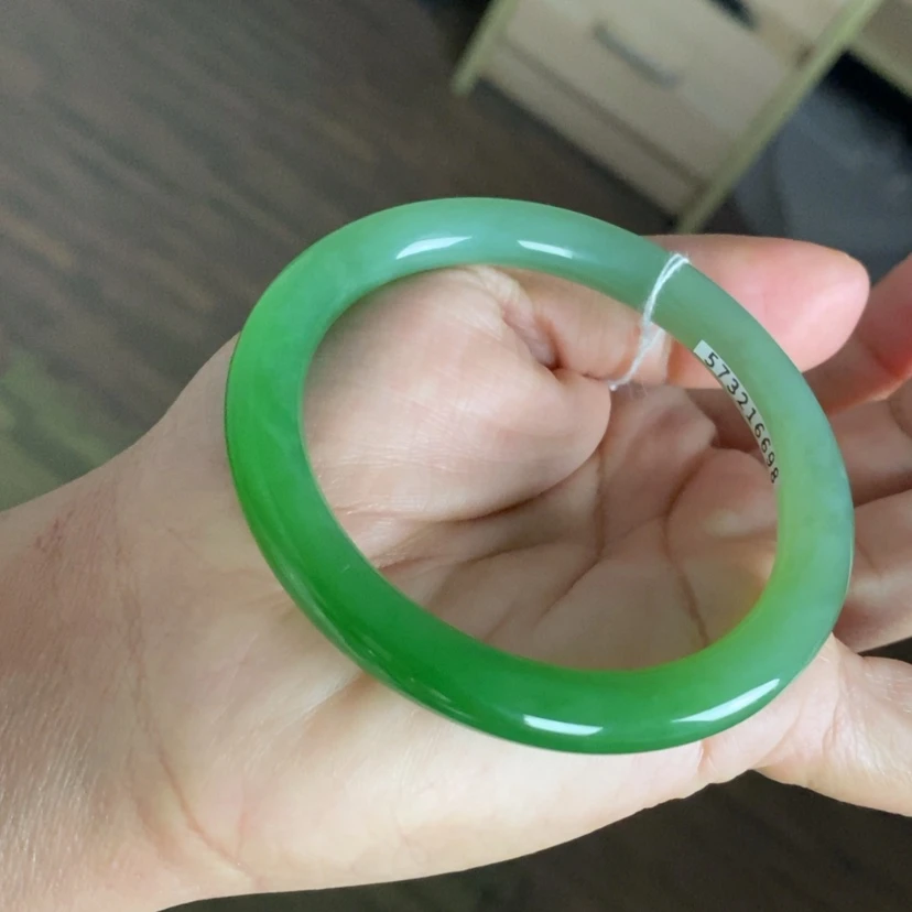 【闪购商品】未镶嵌手镯和田玉（碧玉）