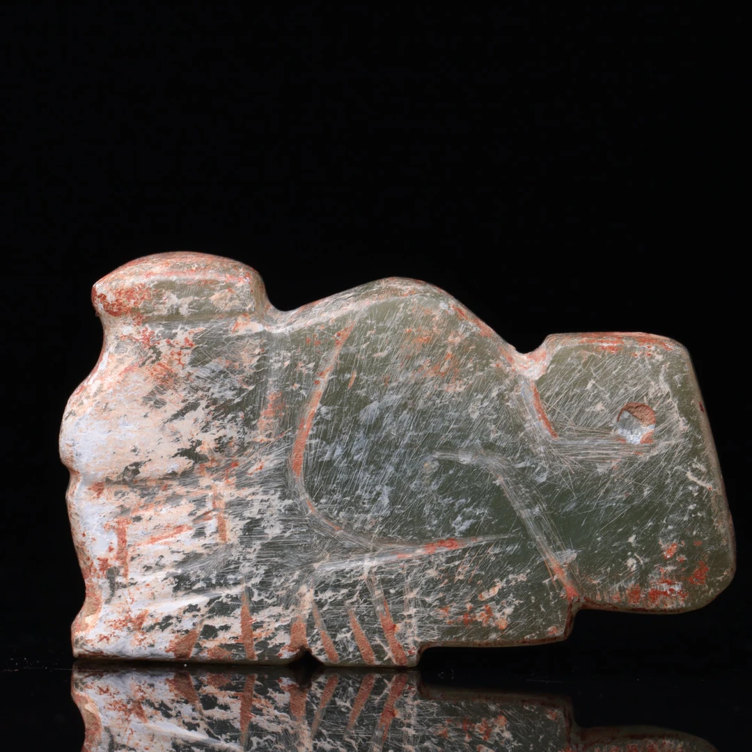 明代和田玉玉虎玉件