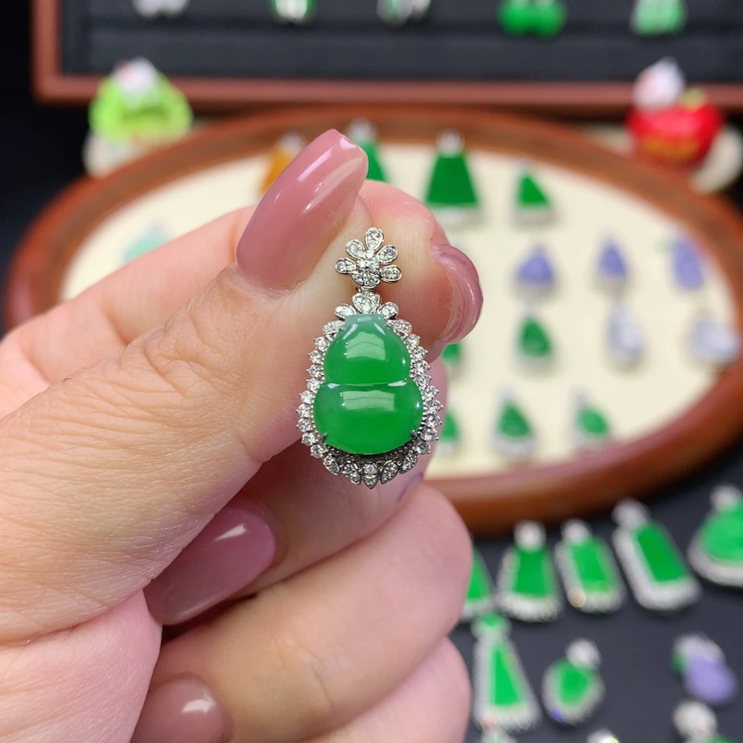 翡翠18K金镶嵌吊坠(不含链)