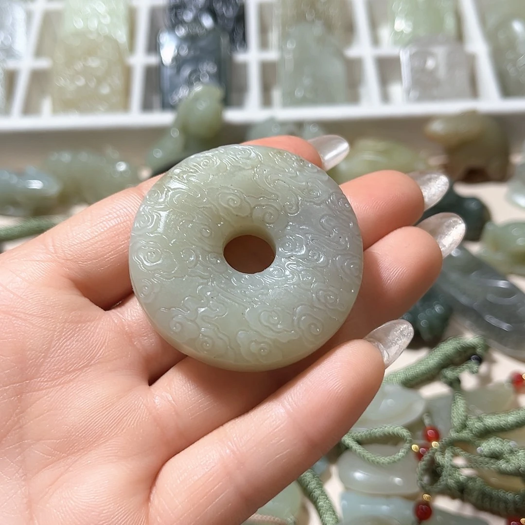 和田玉未镶嵌挂件