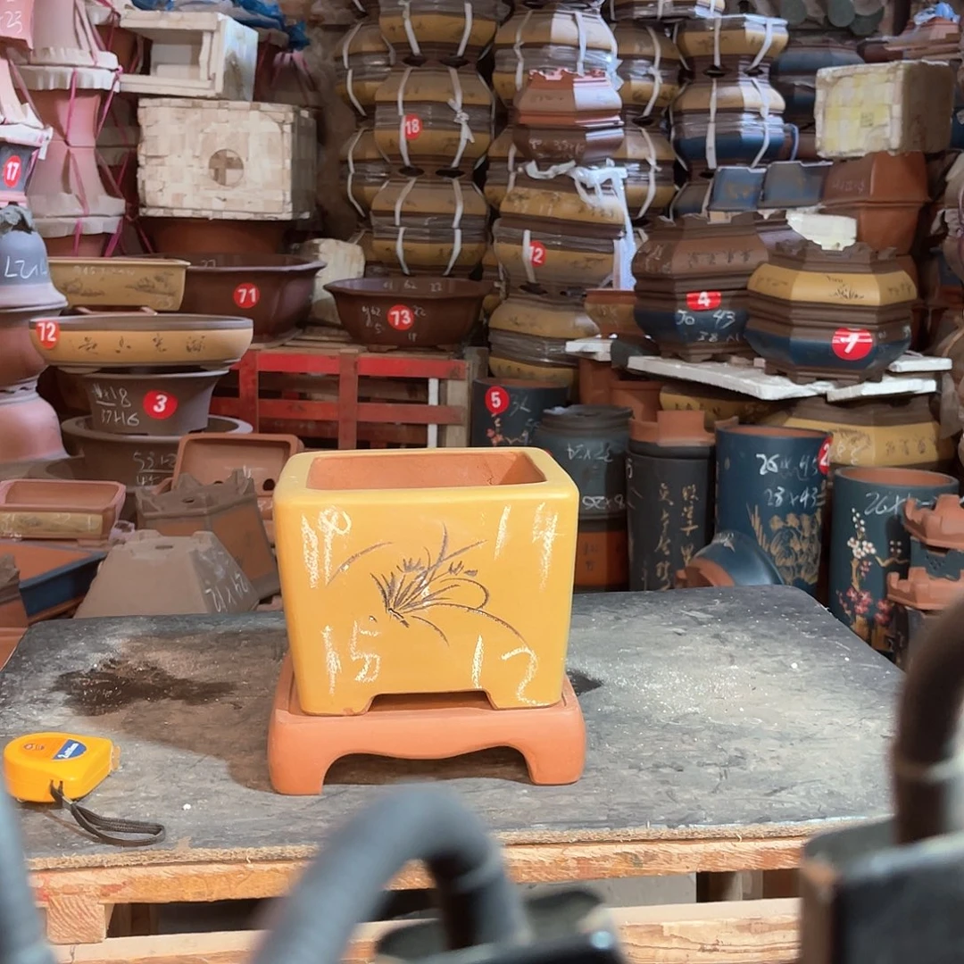 紫砂花盆四方一个