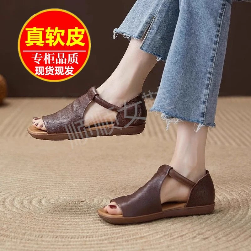 2025夏季新款英伦风魔术贴鱼嘴露趾凉鞋女百搭复古防滑平底罗马鞋