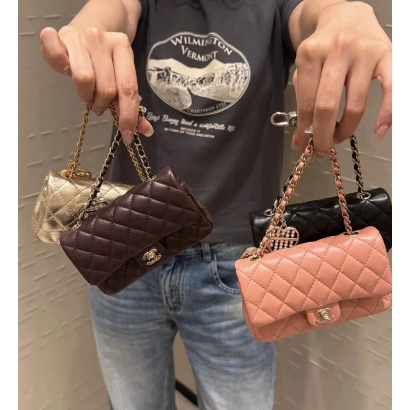 未使用 Chanel/香奈儿 25A包包挂件爱心双C 吊坠 金色 黑色