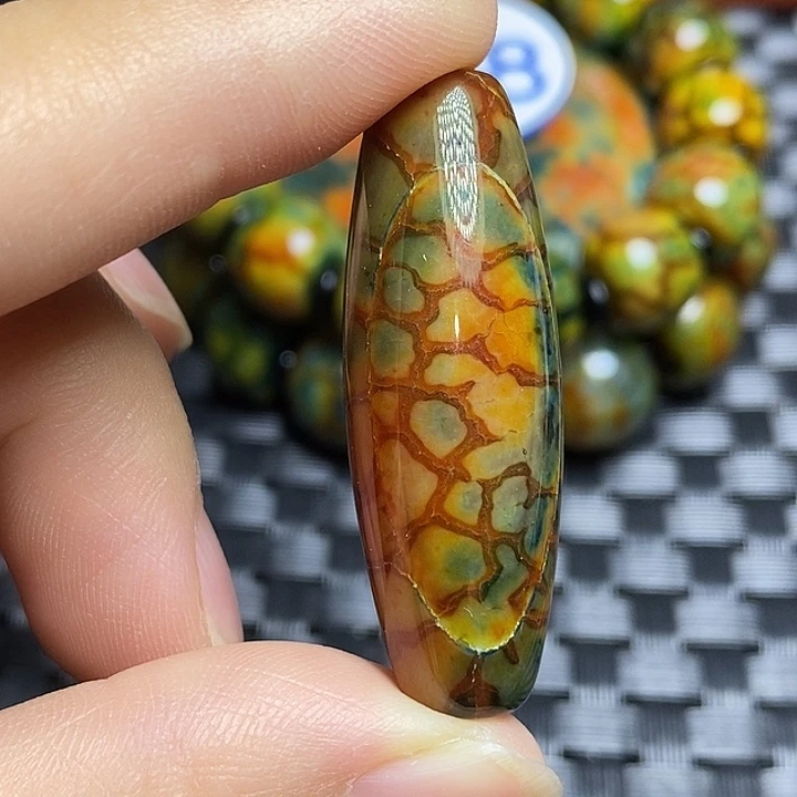 大***规玛瑙/玉髓合金颈饰
