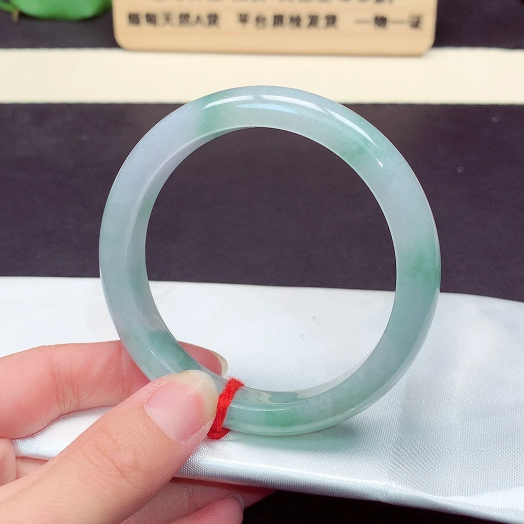 翡翠手镯未镶嵌284号