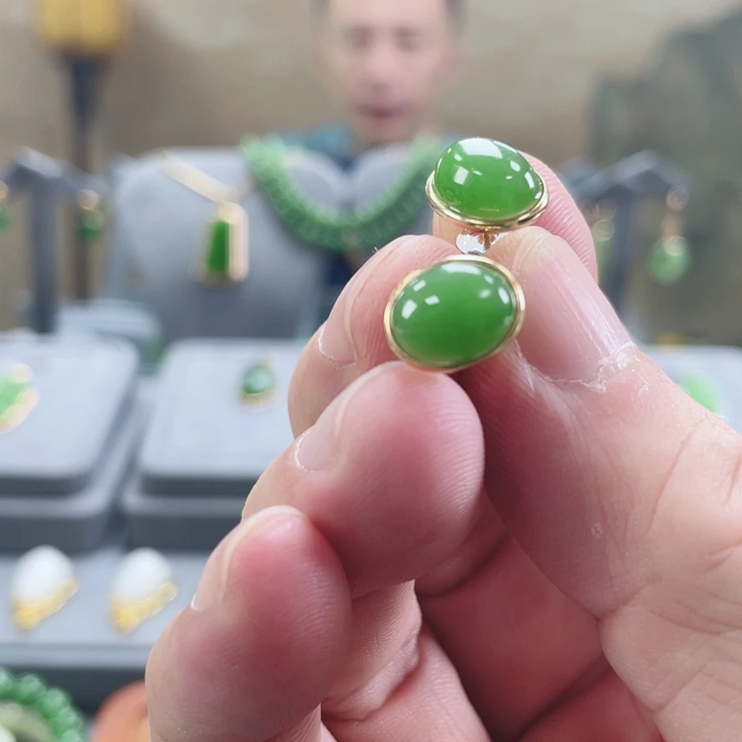 银S925镀金镶嵌和田玉（碧玉）耳饰