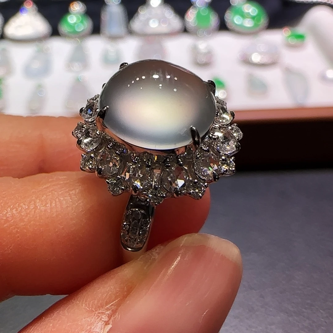 翡翠18K金镶嵌戒指戒指