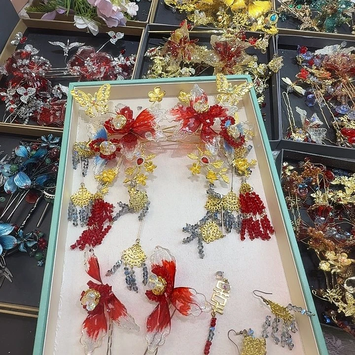 混合材质新娘头饰