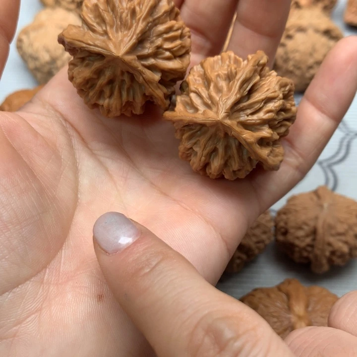 把件文玩核桃帝王三棱39