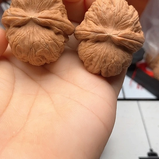 桃核吊坠文玩核桃文玩核桃