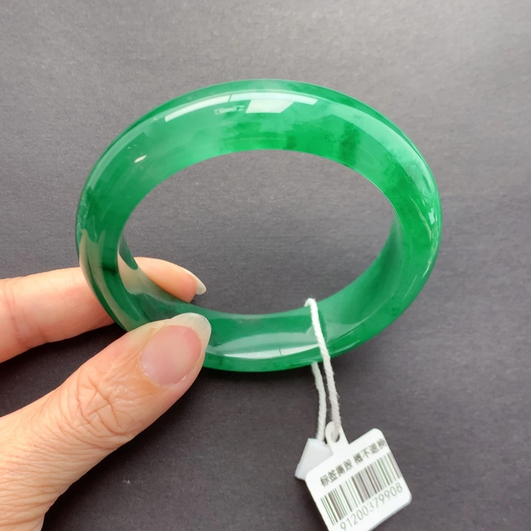 未镶嵌手镯石英质玉