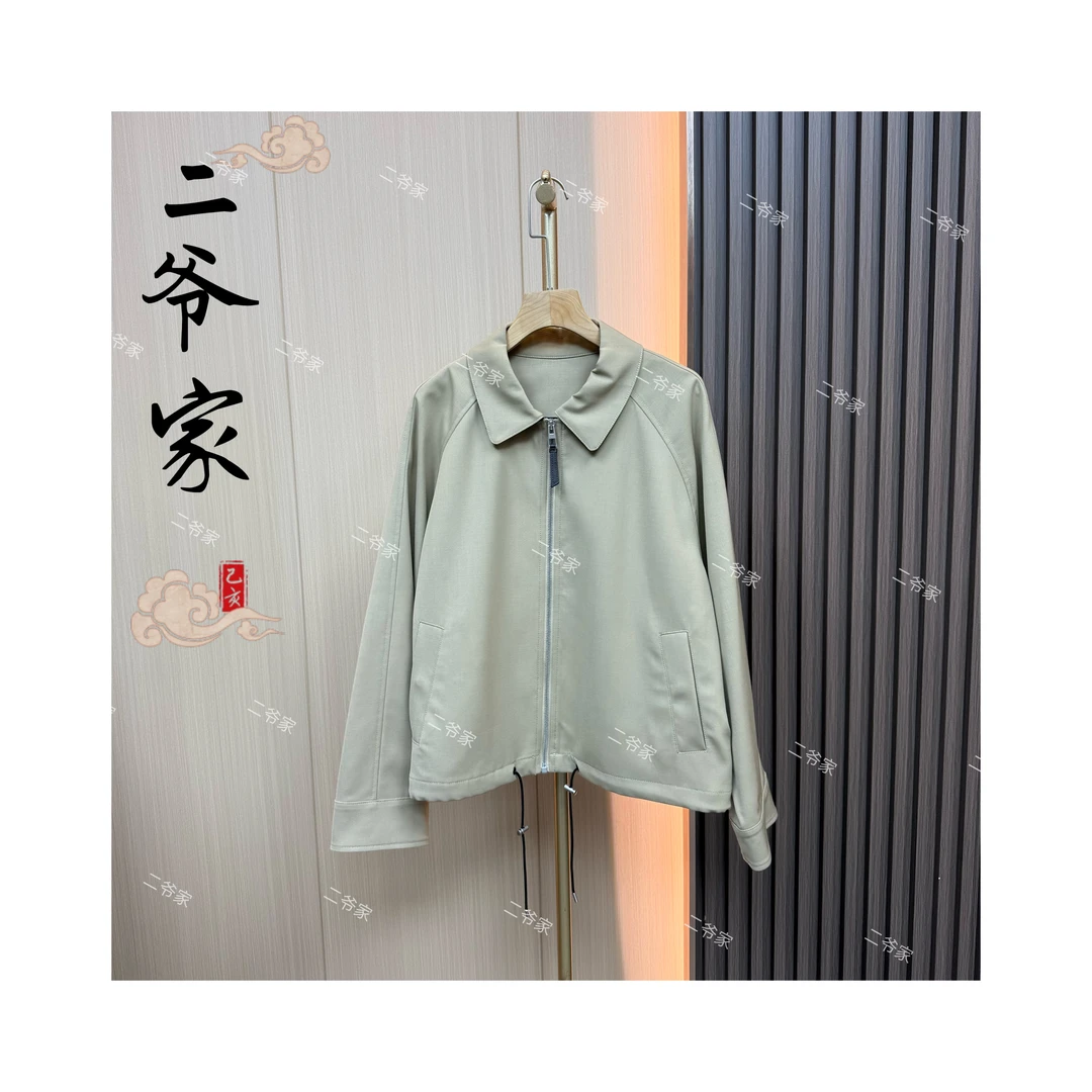 S88021152时尚百搭早秋翻领拉链外套