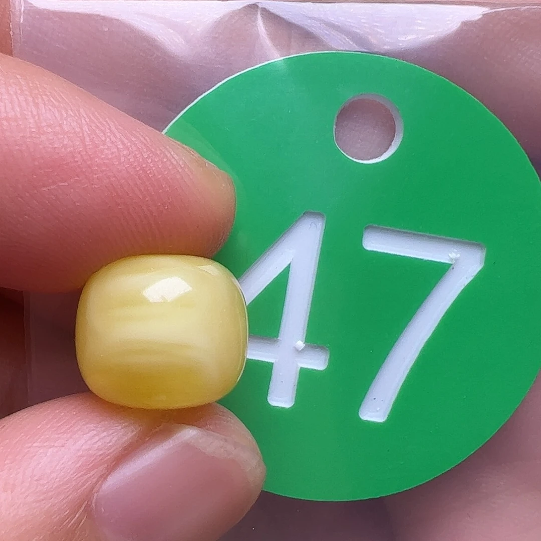 未镶嵌蜜蜡裸石阴*11mm微瑕