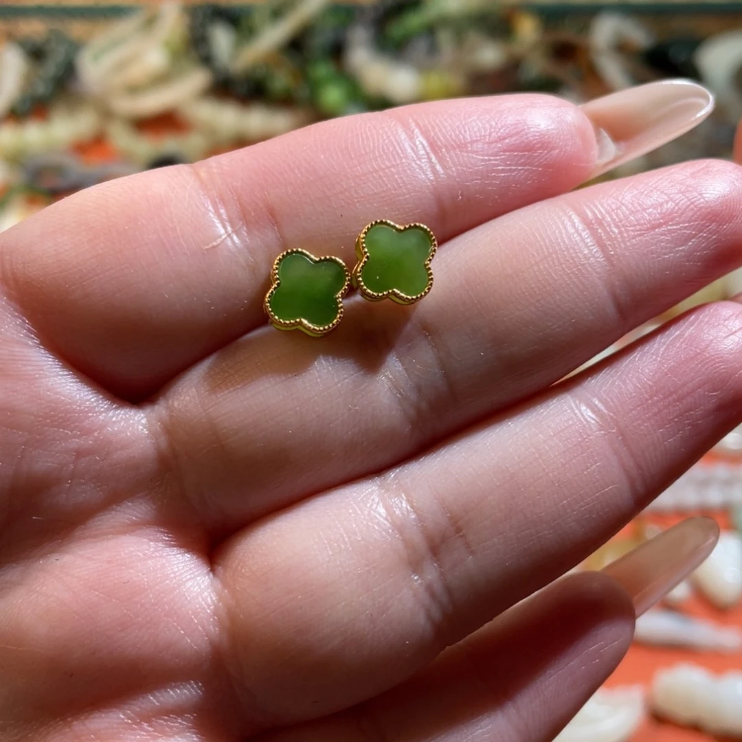 和田玉耳钉银S925镀金镶嵌