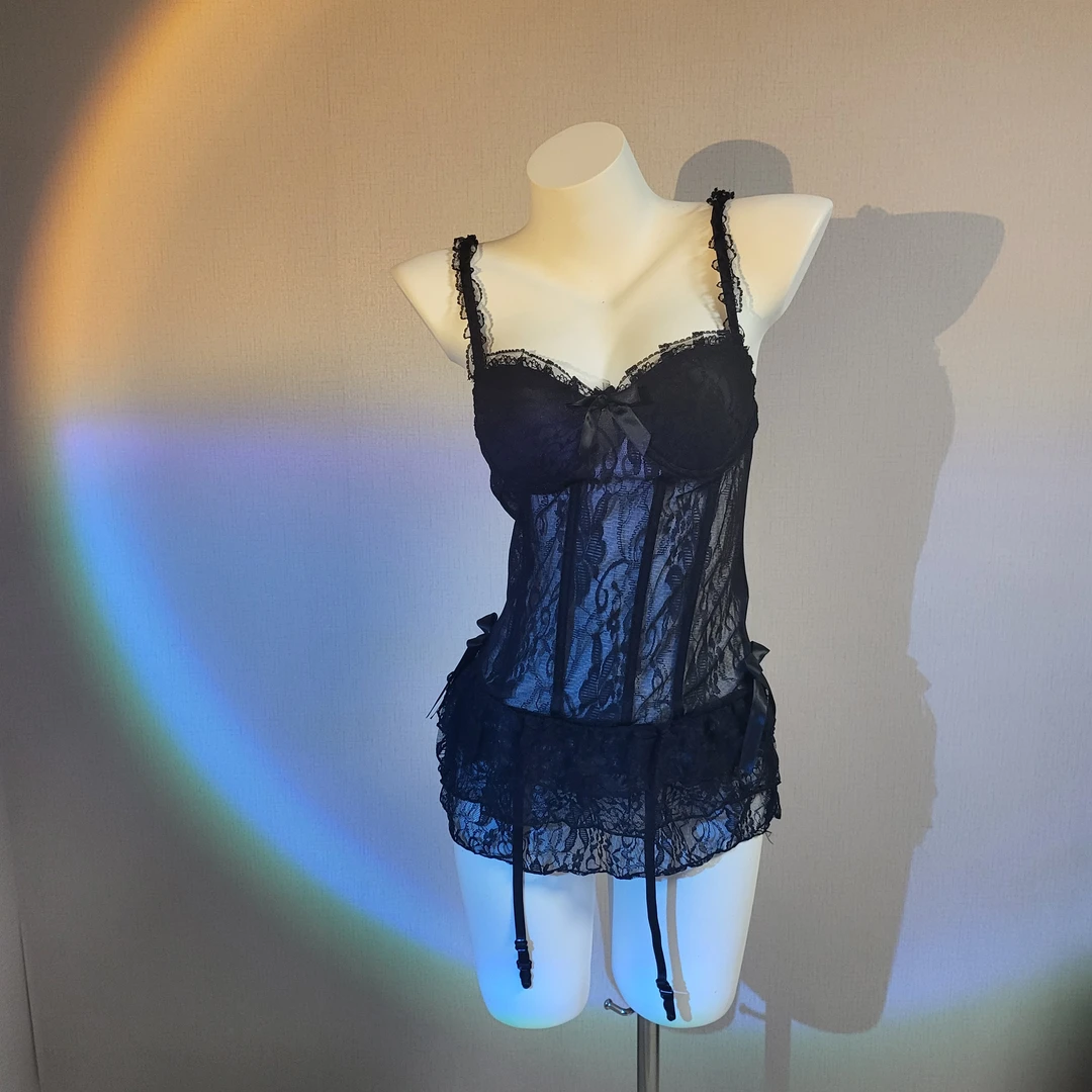 小胸纯欲聚拢大码制服蕾丝睡衣紧身午夜