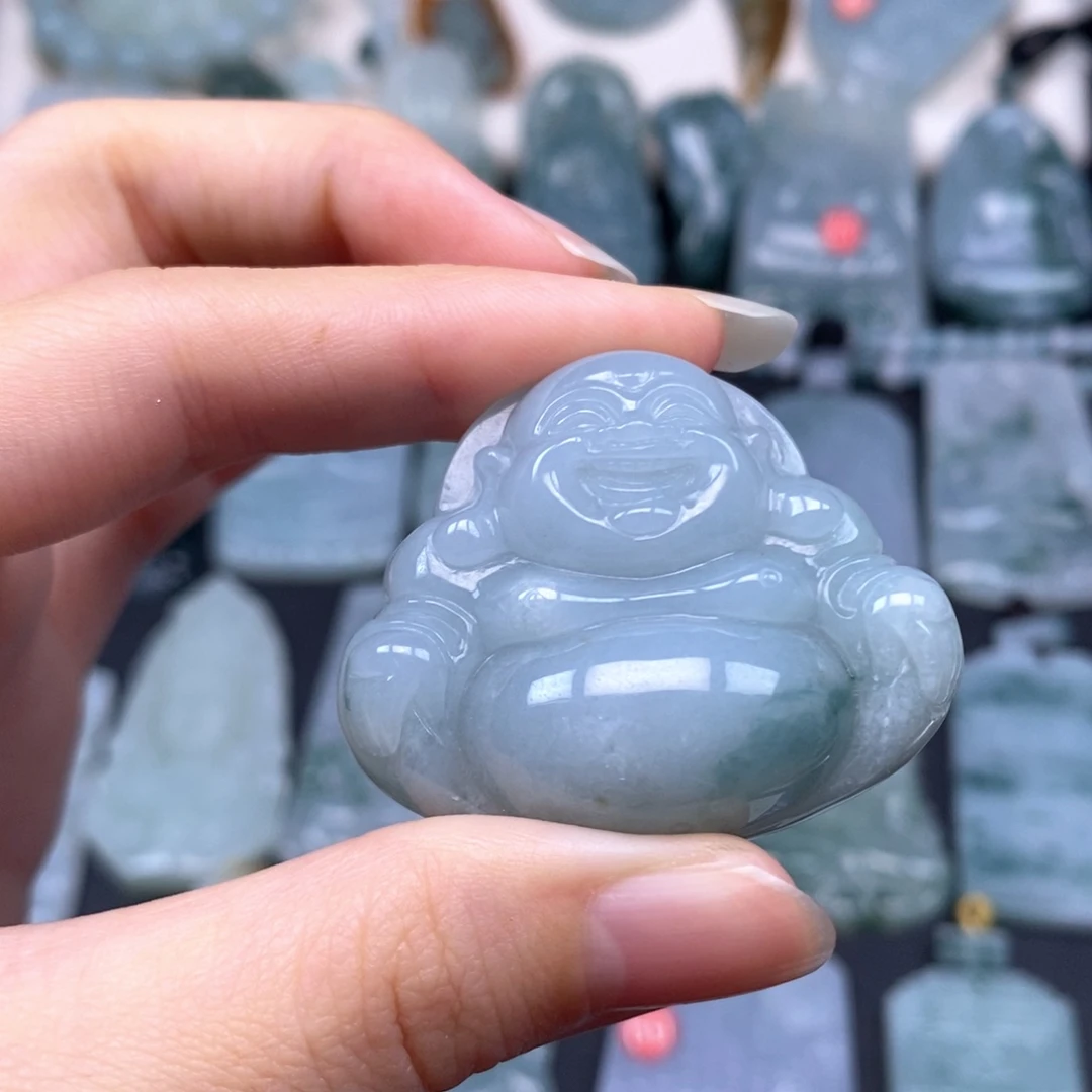 翡翠未镶嵌颈饰佛公