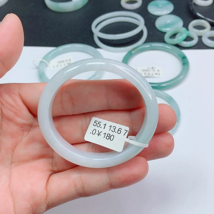 翡翠未镶嵌手镯55-53贵妃