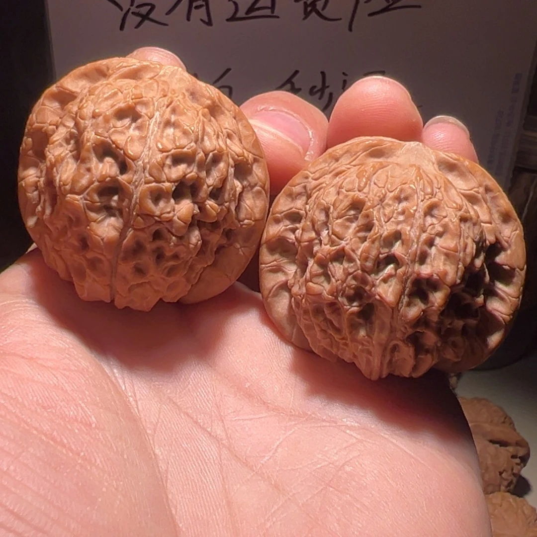 文玩核桃把件42尺全品血麒麟