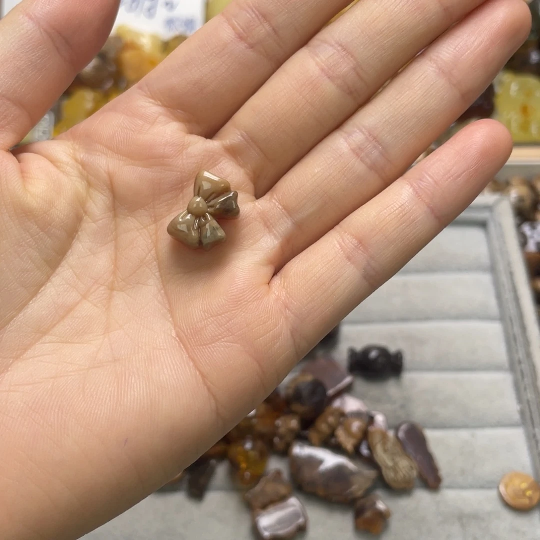 游***美琥珀未镶嵌裸石天然琥珀