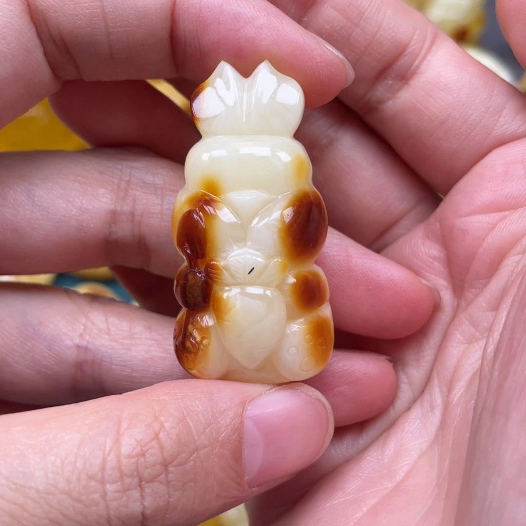 未镶嵌琥珀裸石蜜蜡