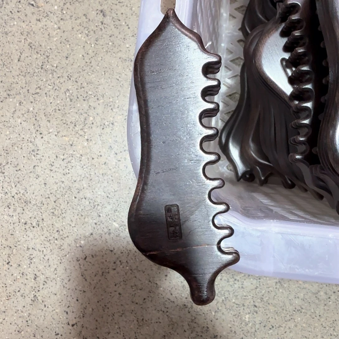 紫光檀小号面部放松工具瑕疵