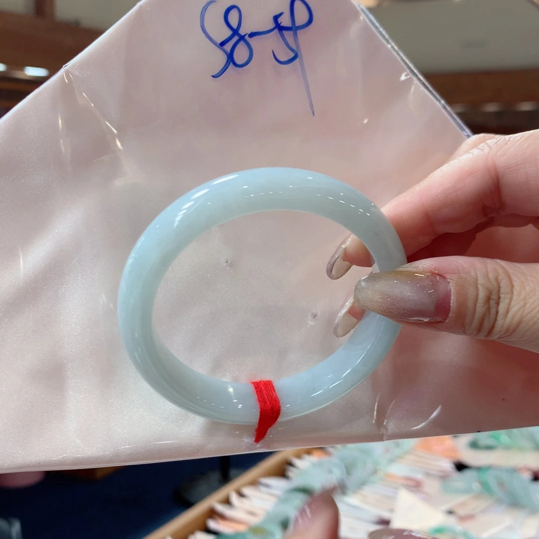 翡翠未镶嵌手镯翡翠