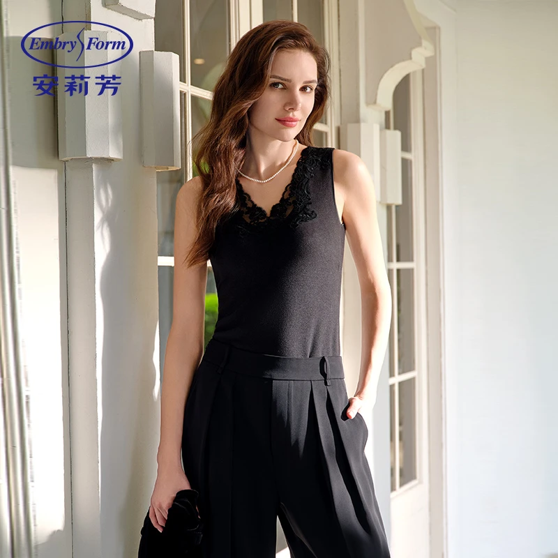 【甄老板专属】安莉芳无袖带杯V领打底上衣女士背心款秋衣ED00428