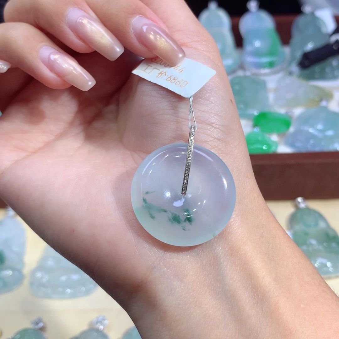 吊坠(不含链)18K金镶嵌翡翠