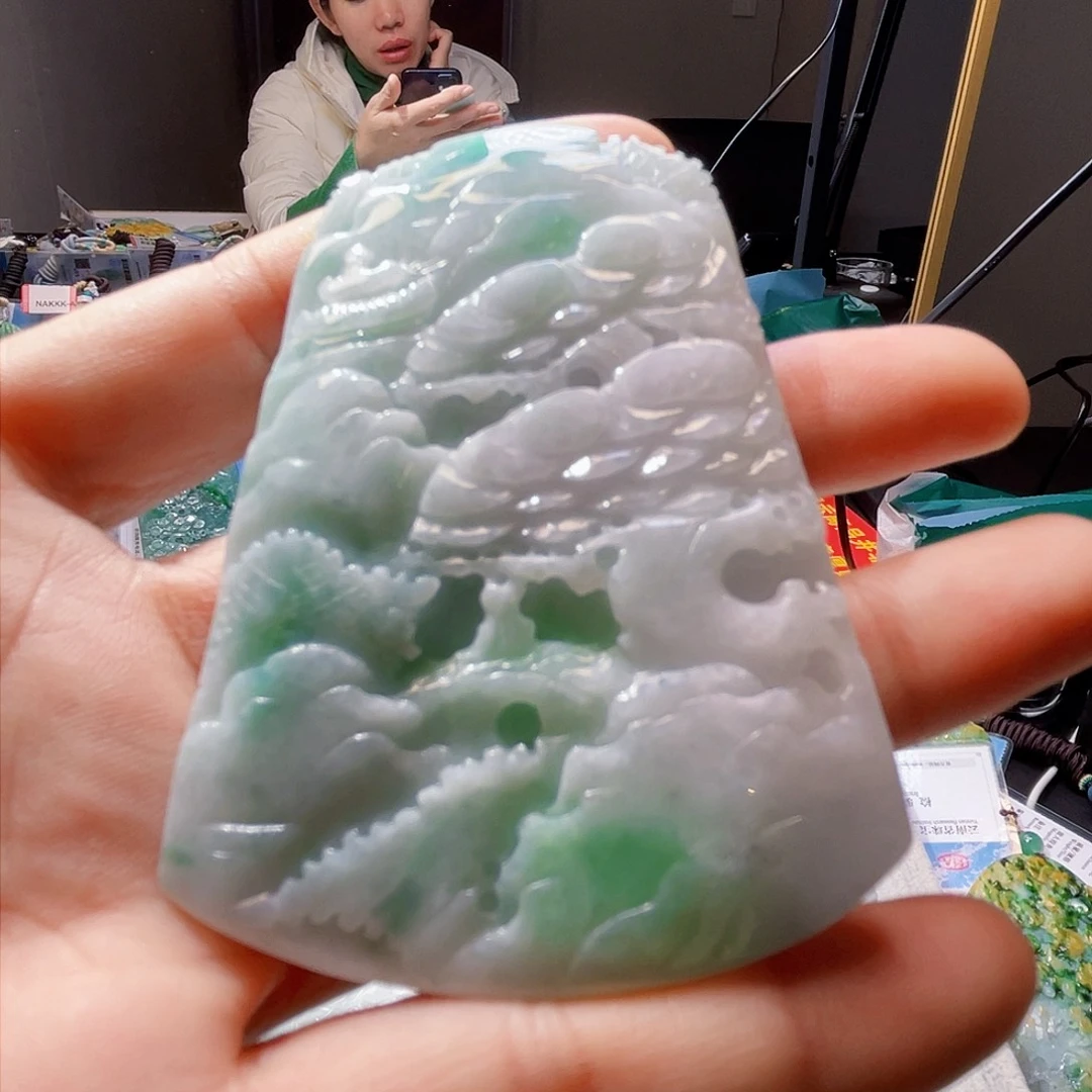 颈饰未镶嵌翡翠一