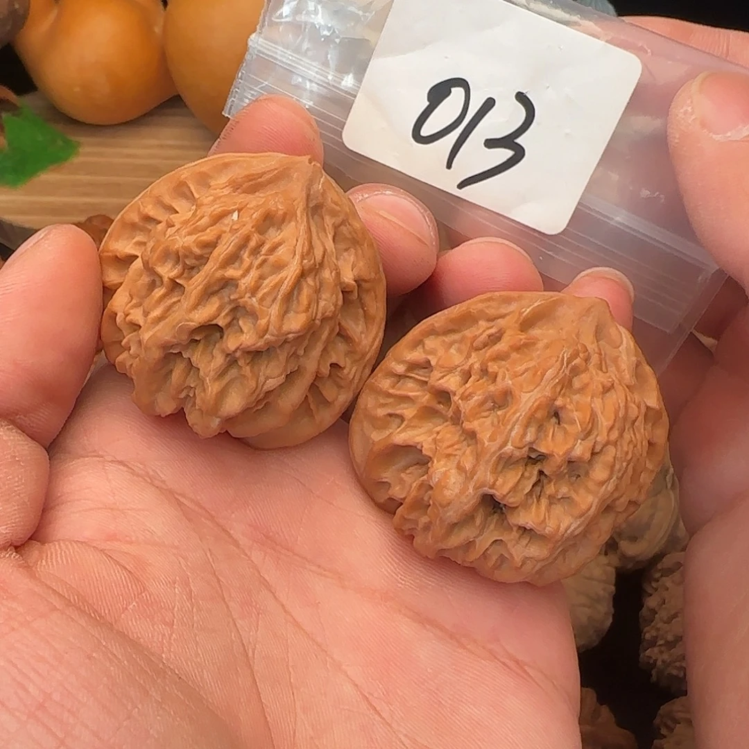 把件文玩核桃013全品霞云岭43