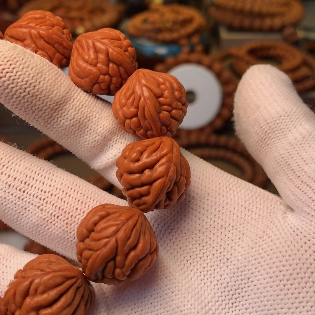 人***戏桃核手串秦岭龙纹