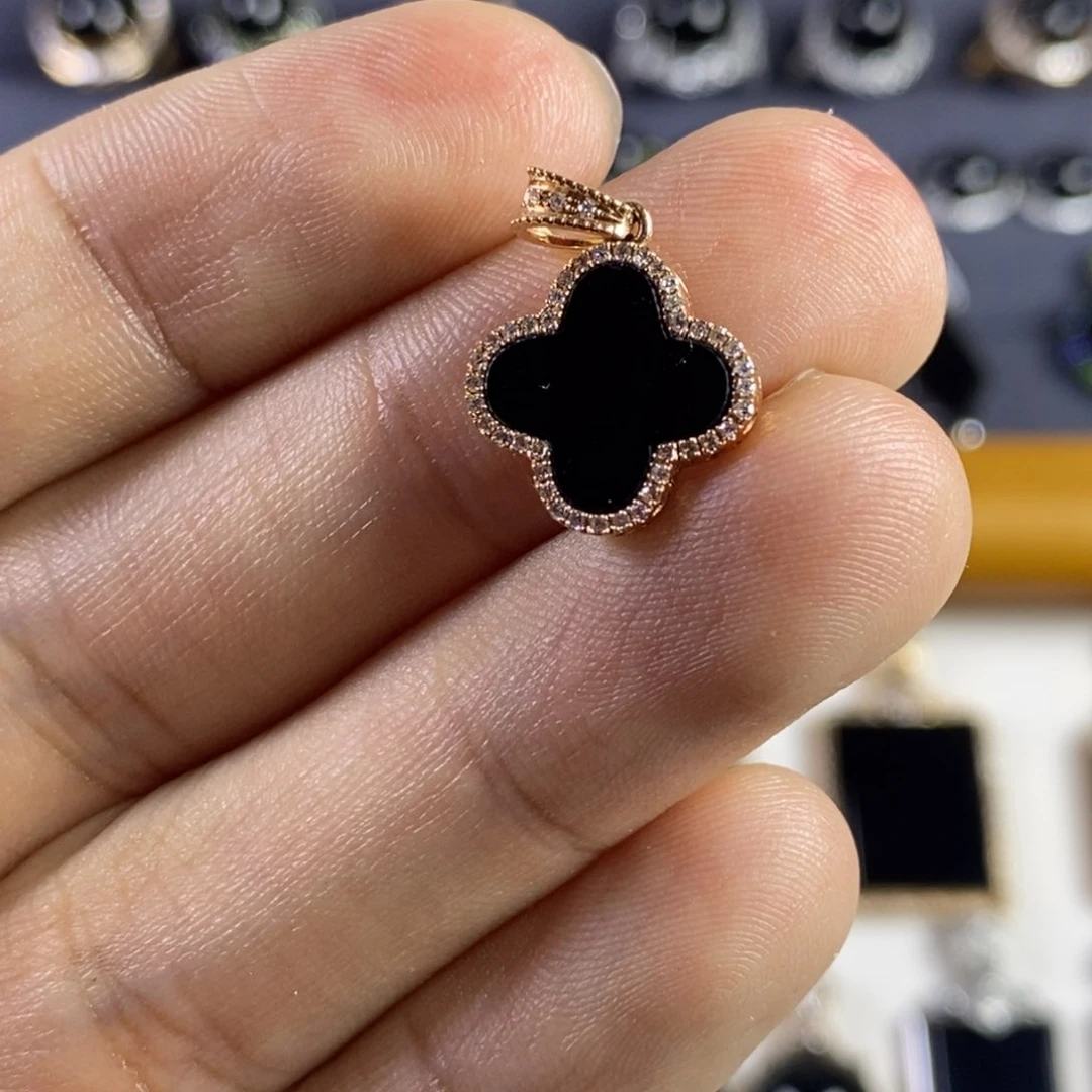 颈饰18K金镶嵌翡翠