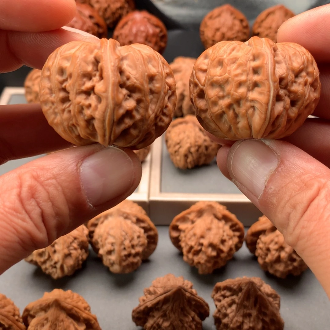 文玩核桃吊坠平谷元宝