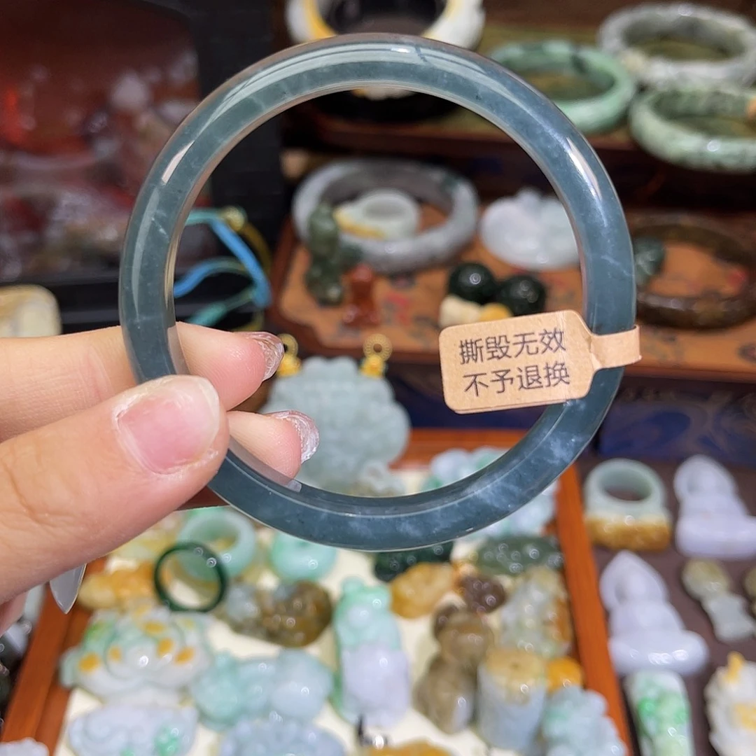 心***了翡翠未镶嵌手链手链