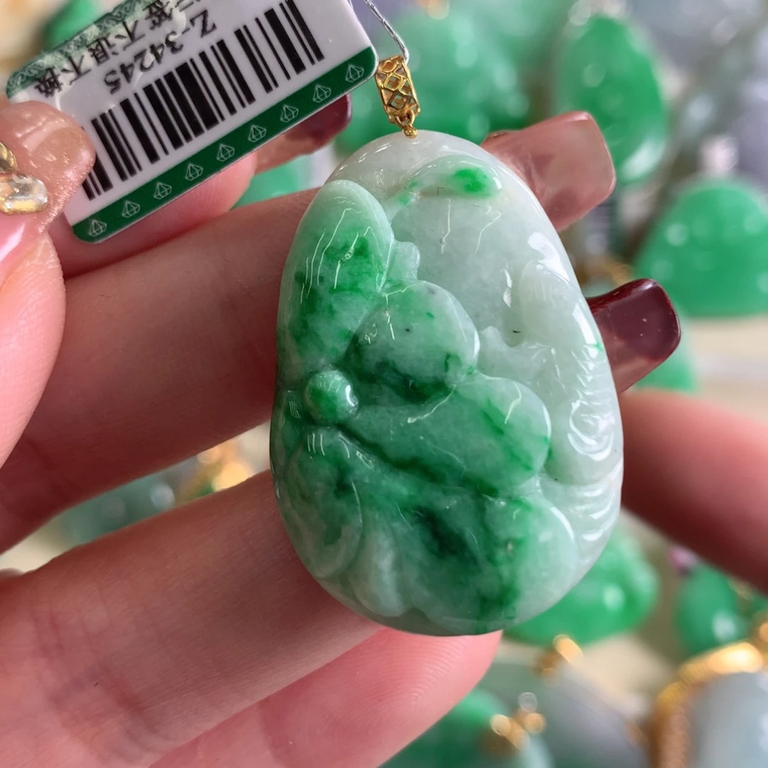 翡翠吊坠(不含链)18K金镶嵌