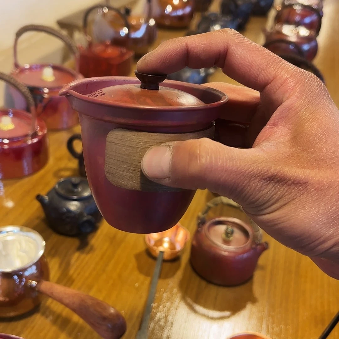 手工锻打工艺手抓壶