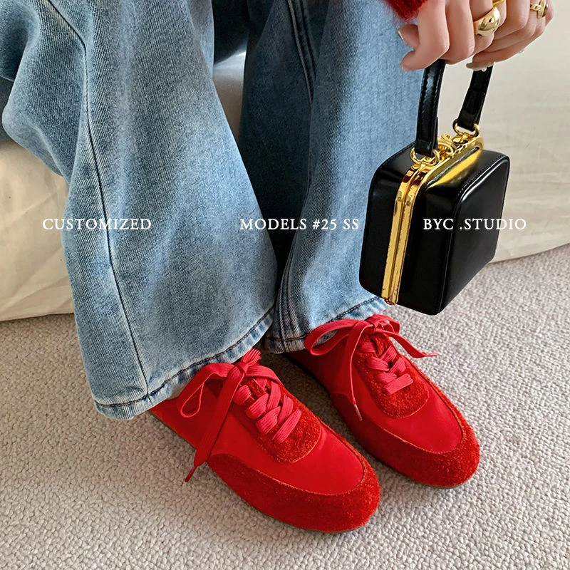 〖MISS MOMO〗圆头运动半拖 羊皮 缎面红色 网红时尚透气包头拖