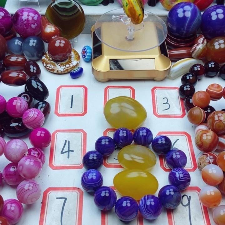 未镶嵌玛瑙/玉髓珠宝奇石