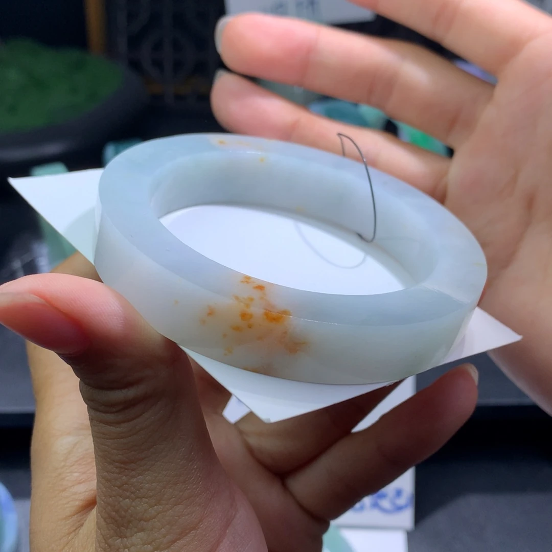 未镶嵌翡翠手镯定制翡翠