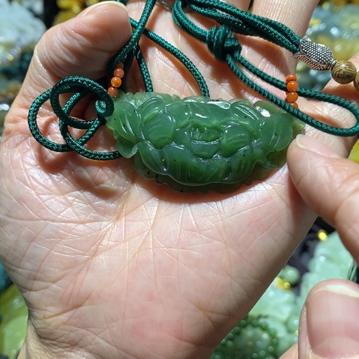 岫玉岫玉吊坠未镶嵌