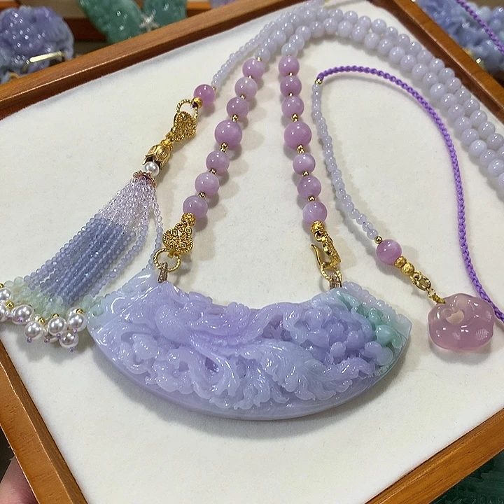 翡翠未镶嵌颈饰翡翠吊坠