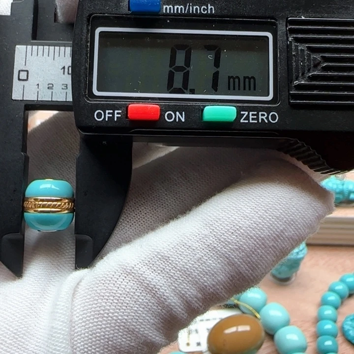 18K金镶嵌绿松石珠宝奇石