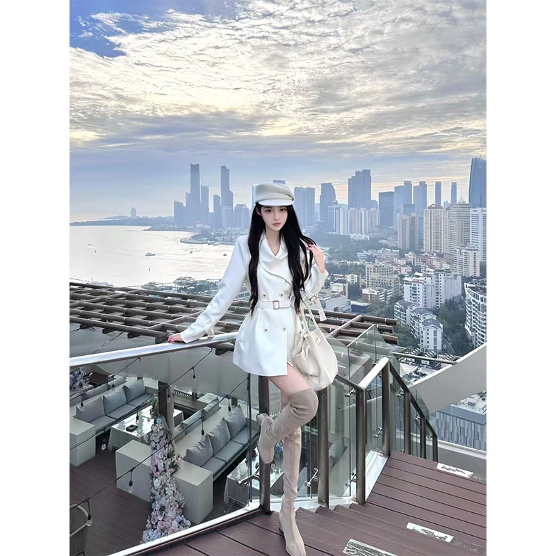 法式高级感名媛风中长款大衣外套女秋冬气质小香风米白围脖外套