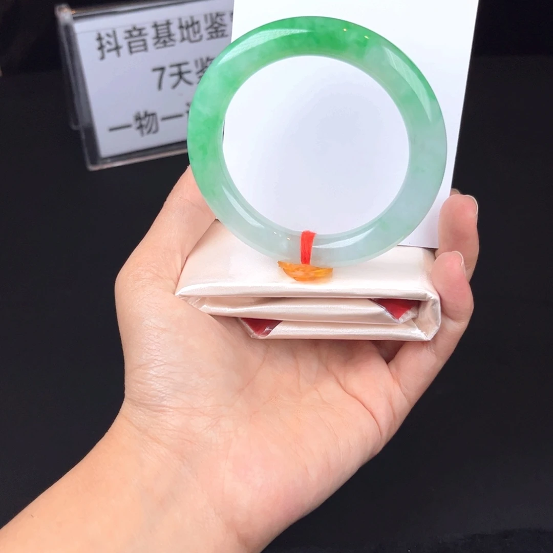 翡翠未镶嵌手镯圆条序号58